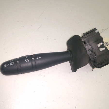 Commande eclairage occasion  Renault CLIO II (BB_, CB_) 1.5 dci (b/c2j) (2004-2012)   7701066570 