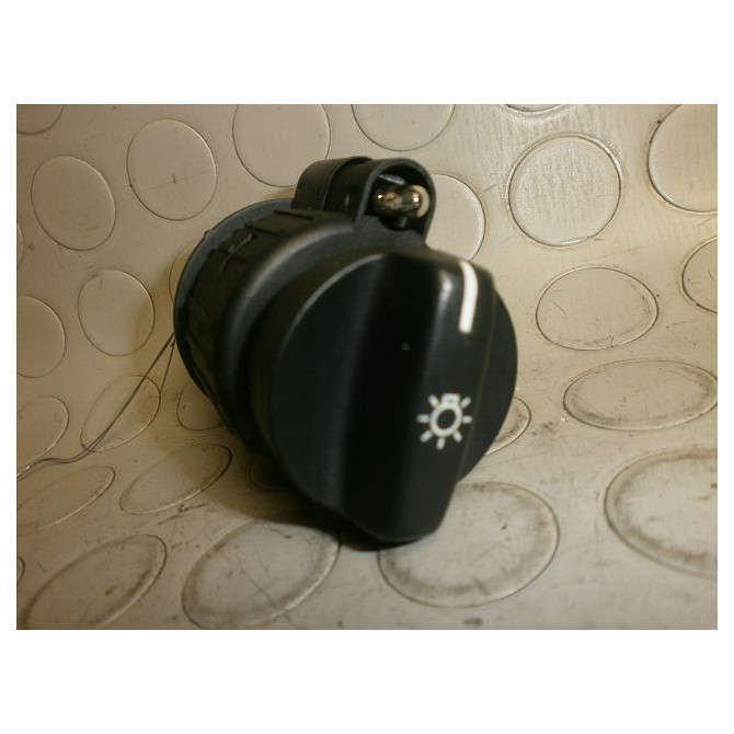 Commande eclairage occasion  B.M.W. SERIE 3 III Phase 1 01-1991->04-1998 319 TDS   61318360907  5