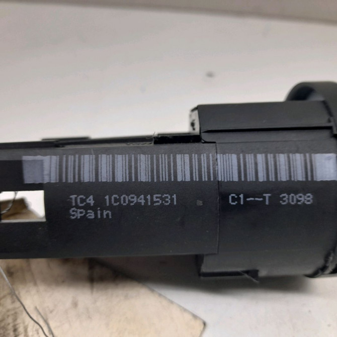 Interrupteur commande de phares occasion  Volkswagen vw NEW BEETLE (9C1, 1C1) 1.9 tdi (1998-2004)   8L0953513J01C  2