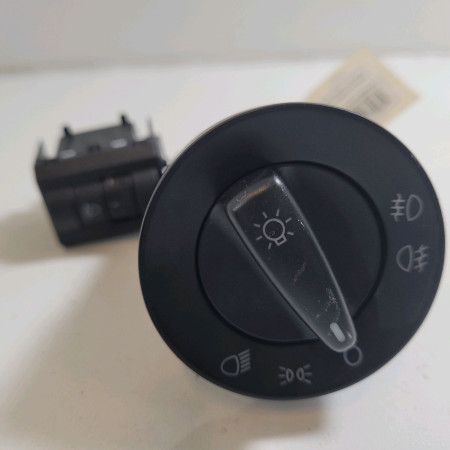 Interrupteur commande de phares occasion  Skoda FABIA II Combi (545) 1.4 tdi (2007-2010)   7H0953513C9B9 