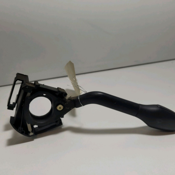 Commande essuie glace occasion  Volkswagen vw VENTO (1H2) 1.9 tdi (1993-1998)     1