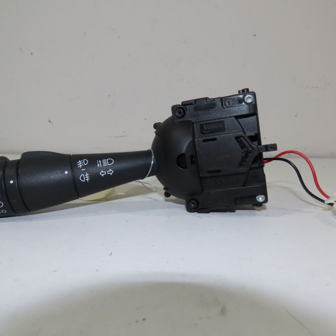 Commande eclairage occasion  Renault CAPTUR I (J5_, H5_) 1.5 dci 110 (2015) 5 portes   255675887R  1