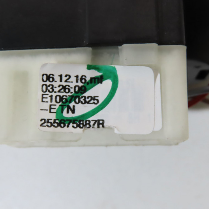 Commande eclairage occasion  Renault CAPTUR I (J5_, H5_) 1.5 dci 110 (2015) 5 portes   255675887R  2