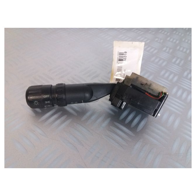 Commande eclairage occasion  Hyundai COUPE II (GK) 2.0 gls (2003-2009)   949502C000  1