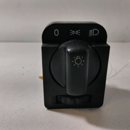 Interrupteur commande de phares occasion  Opel CORSA B (S93) 1.0 i 12v (f08, f68, m68) (1996-2000)   90437313 