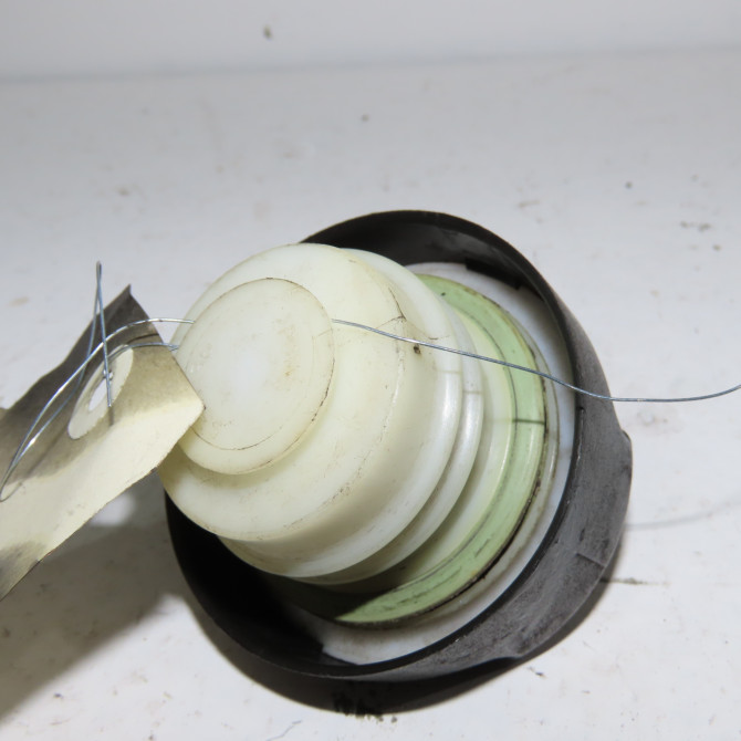 Bouchon reservoir a carburant occasion  Opel CORSA C (X01) 1.2 (f08, f68) (2000-2009)   9117534  2