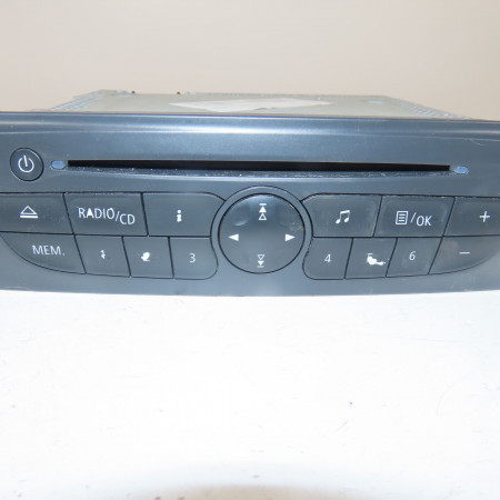 Autoradio occasion  Renault CLIO III (BR0/1, CR0/1) 1.5 dci (br17, cr17) (2005-2012) 5 portes   281153881R 