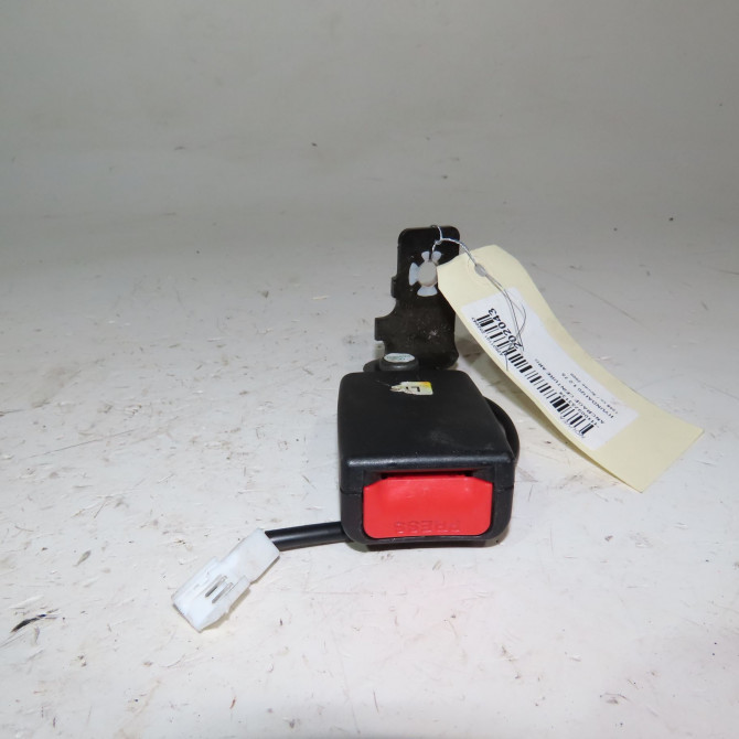 Ancrage ceinture arrière gauche occasion  Hyundai I20 I (PB, PBT) 1.2 (2008-2012)   898301J2004X  2