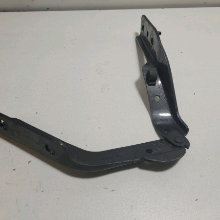 Compas d capot occasion  Peugeot 607 (9D, 9U) 2.7 hdi 24v (2004-2011)   791333 