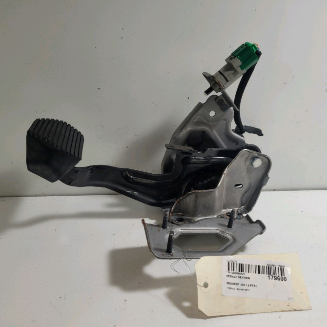 Pedale de frein occasion  Peugeot 208 I (CA_, CC_) 1.2 thp 110 (2013)   4501AT  4