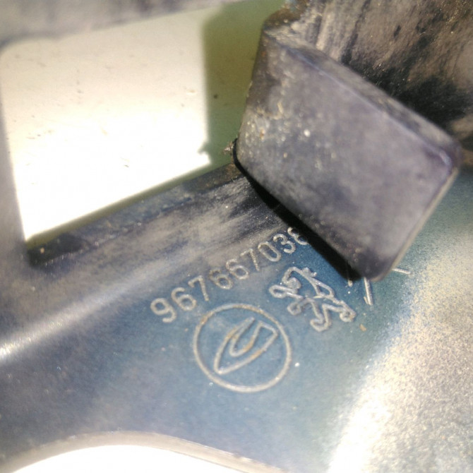 Compas g capot occasion  Peugeot 508 I (8D_) 1.6 hdi (2010-2018)   9818975980  2