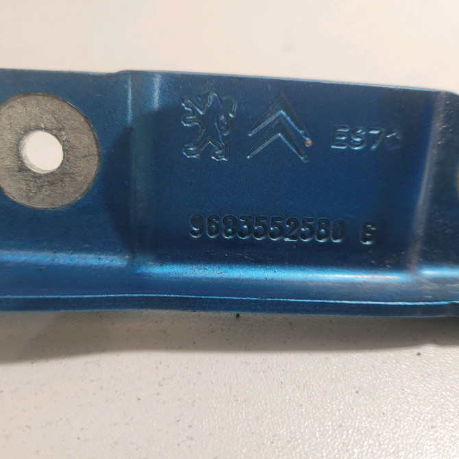 Compas g capot occasion  Citroën C3 II (SC_) 1.4 hdi 70 (sc8hzc, sc8hr0, sc8hp4) (2009) 5 portes   7912F7  3