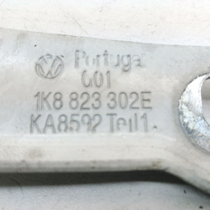 Compas d capot occasion  Volkswagen vw SCIROCCO III (137, 138) 2.0 r (2009-2017)   1K8823302E  3