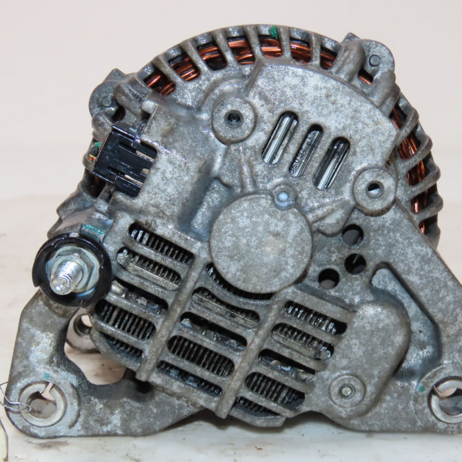 Alternateur occasion  Mazda 6 Hatchback (GG) 2.0 di (gg14) (2002-2007)   RF7J18300B  3