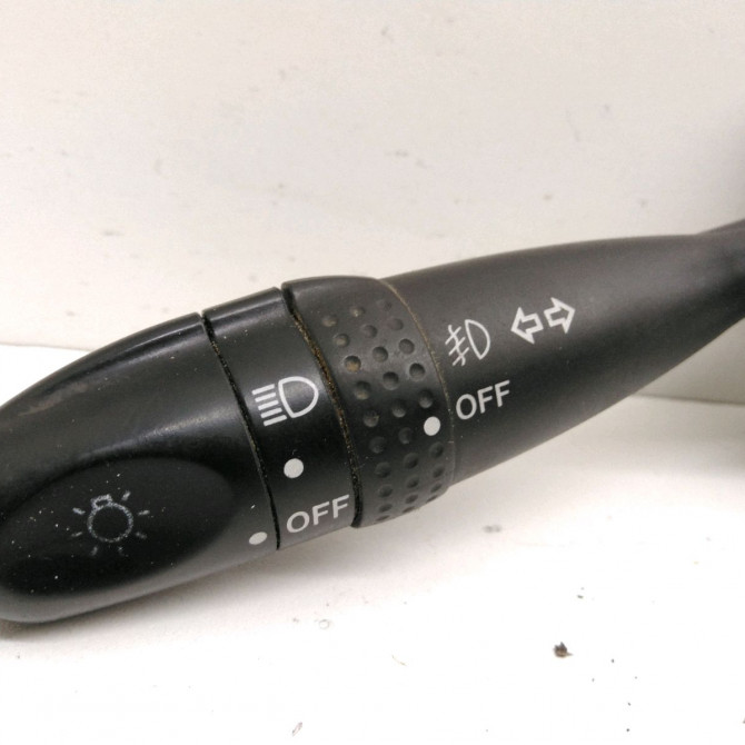 Commande eclairage occasion  Toyota RAV 4 II (_A2_) 2.0 d 4wd (cla20_, cla21_) (2001-2005)   8411942010  2