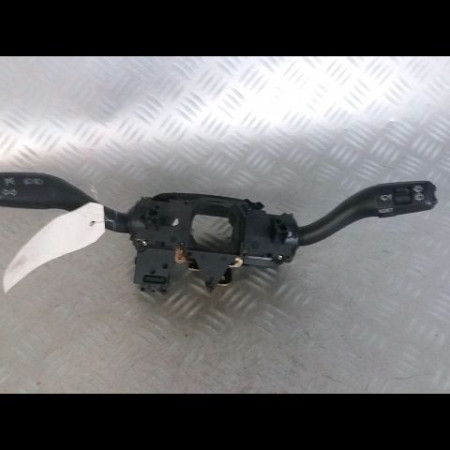 Bloc commodos occasion  Audi A4 B6 Avant (8E5) 2.5 tdi (2002-2004)    