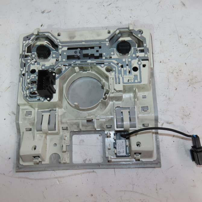 Plafonnier occasion  Volkswagen vw GOLF VI Variant (AJ5) 1.6 tdi (2009-2013)   1K0947105PY20  2