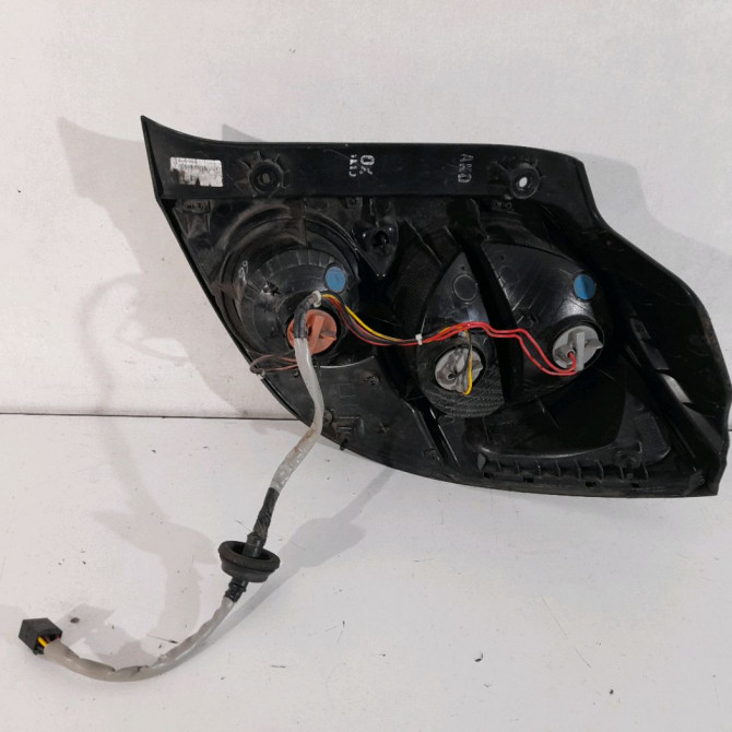 Feu arrière gauche occasion  Chevrolet AVEO 3/5 portes (T300) 1.3 d (2011-2015)   95470359  2