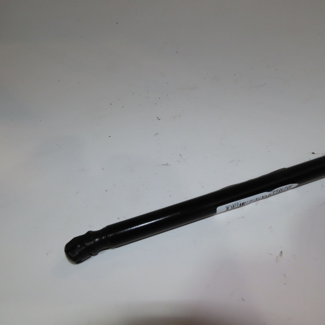 Verin droit hayon occasion  Volkswagen vw POLO (9N_, 9A_) 1.4 tdi (2001-2005) 3 portes   6Q6827550D  2