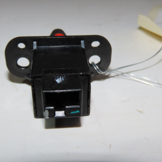 Bouton de warning occasion  Chevrolet AVEO 3/5 portes (T300) 1.3 d (2011-2015)   95282258  2