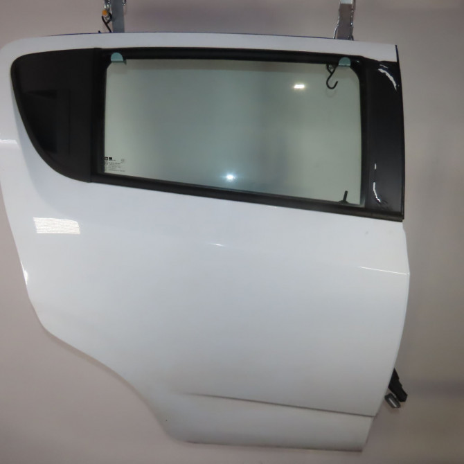 Porte arrière droite occasion  Chevrolet AVEO 3/5 portes (T300) 1.3 d (2011-2015)   96893537  1