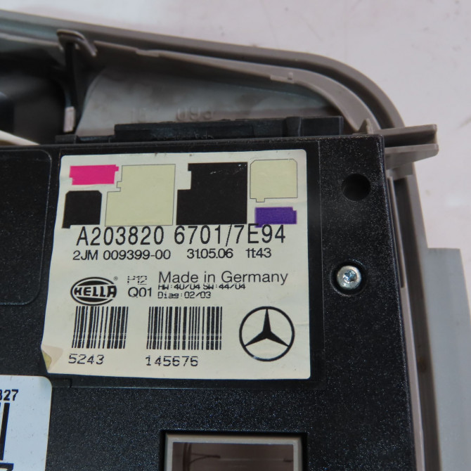 Plafonnier occasion  Mercedes-benz CLASSE C (W203) C 200 cdi (203.007) (2003-2007)   2108203401  2