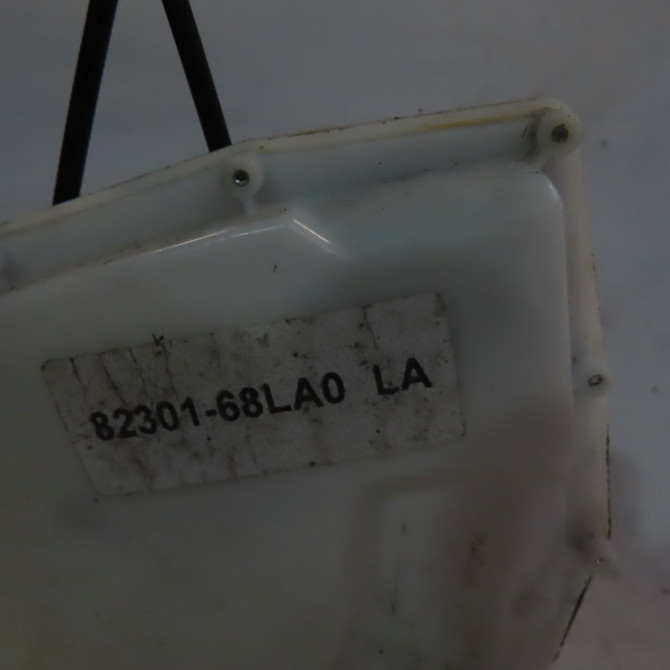 Serrure porte ard occasion  Suzuki SWIFT IV (FZ, NZ) 1.2 (azh 412) (2010)   8230168LA3  2