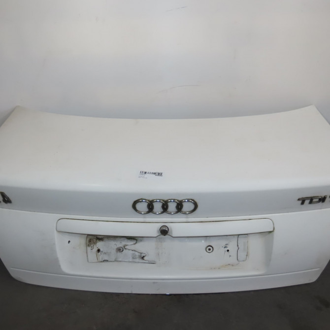 Coffre arrière occasion  Audi A4 B5 (8D2) 1.9 tdi (1995-2000) 4 portes   8D5827023Q  1