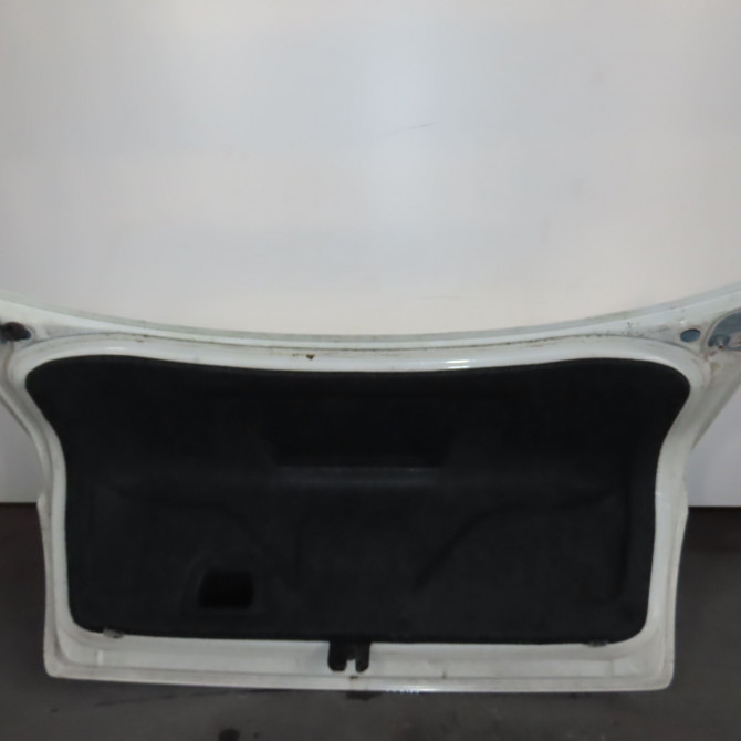 Coffre arrière occasion  Audi A4 B5 (8D2) 1.9 tdi (1995-2000) 4 portes   8D5827023Q  3