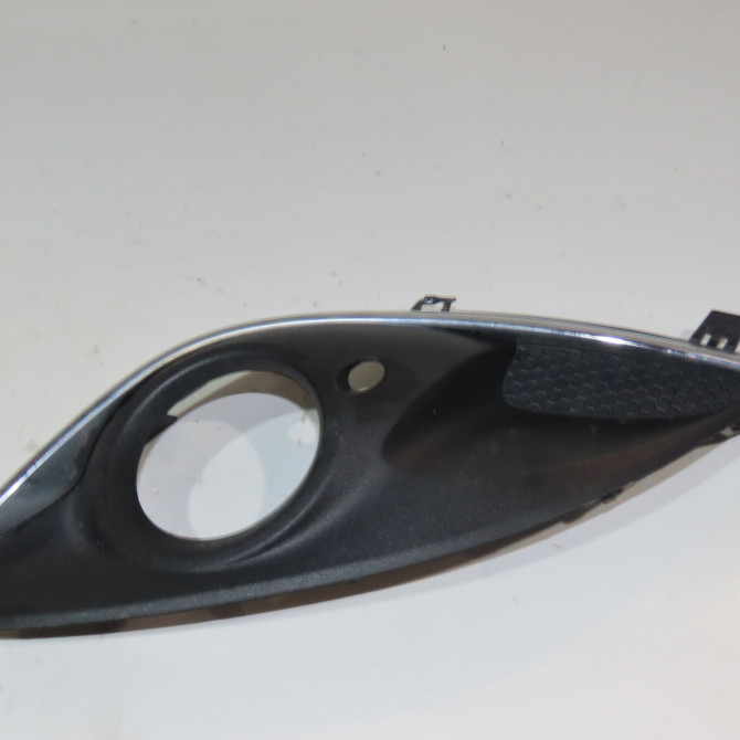 Enjoliveur d pare-choc av occasion  Opel CORSA D (S07) 1.2 (l08, l68) (2006-2014) 5 portes   13286026  1