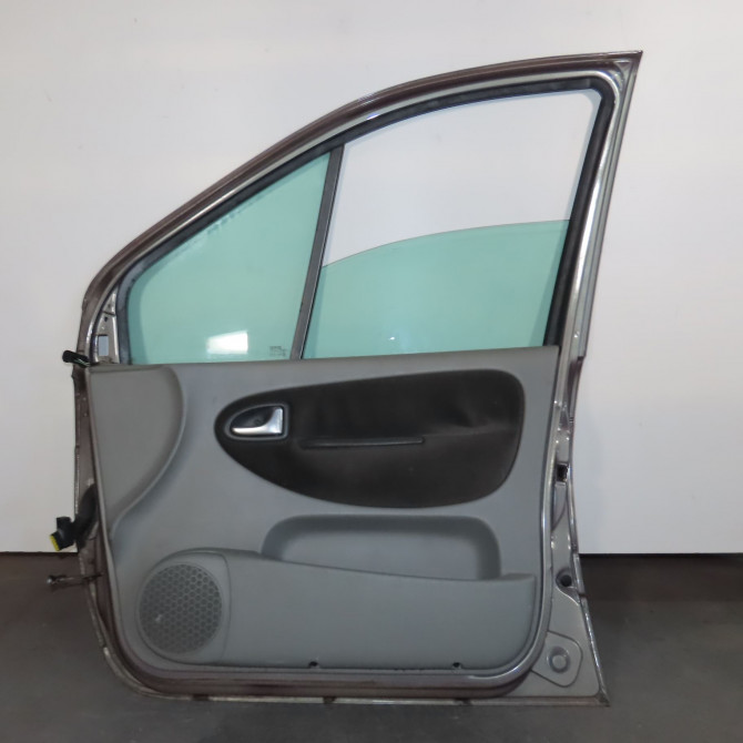 Porte avant droite occasion  Renault SCÉNIC I Monospace (JA0/1_, FA0_) 1.9 dci (ja05, ja1f) (1999-2003) 5 portes   7751474571  3