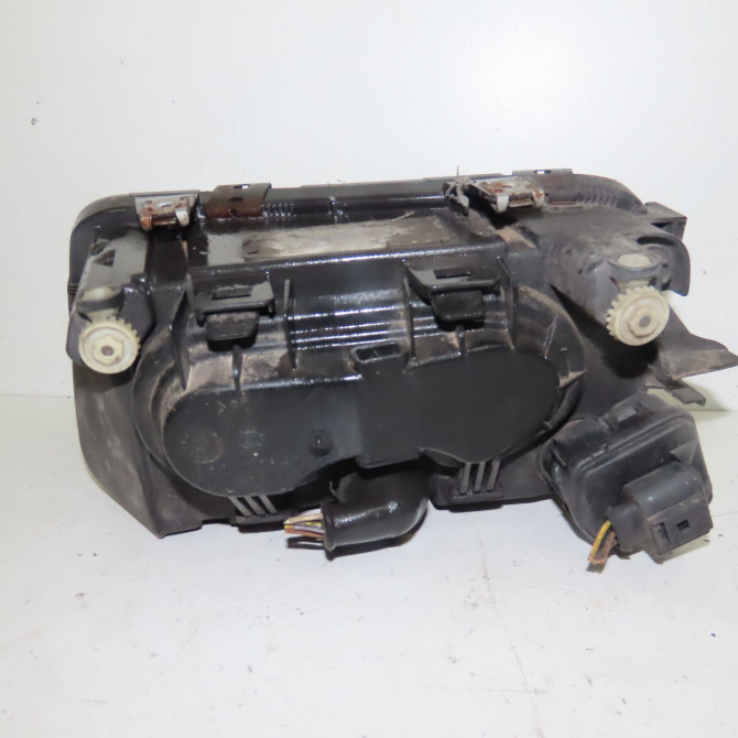 Phare droit occasion  Audi A3 (8L1) 1.9 tdi (1996-2001)   8L0941030  2