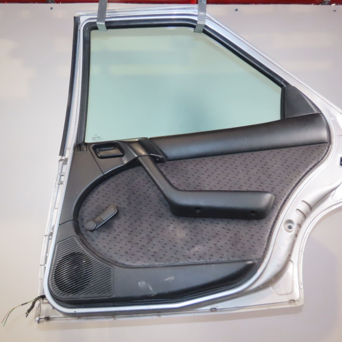 Porte arrière droite occasion  Citroën XANTIA (X1_, X2_) 2.0 hdi 109 (1999-2003)   9008C1  4