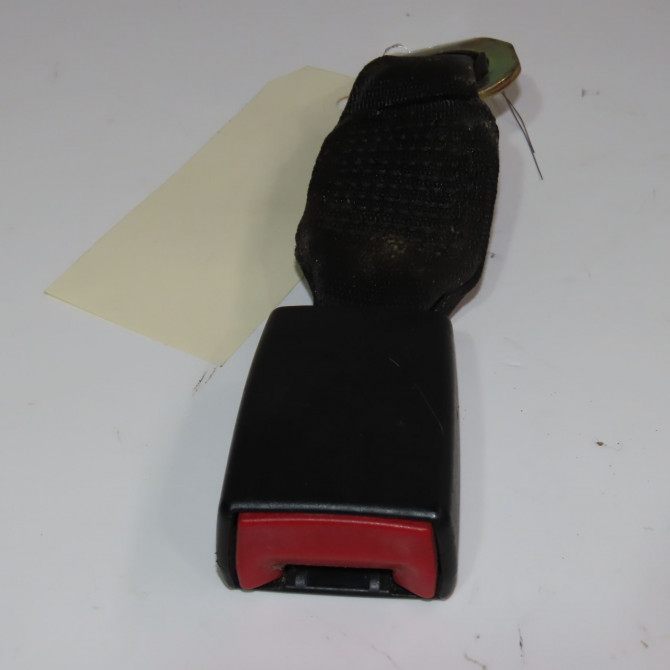 Ancrage ceinture arrière gauche occasion  Bmw 3 Touring (E46) 320 d (2000-2001)   72117000403  1