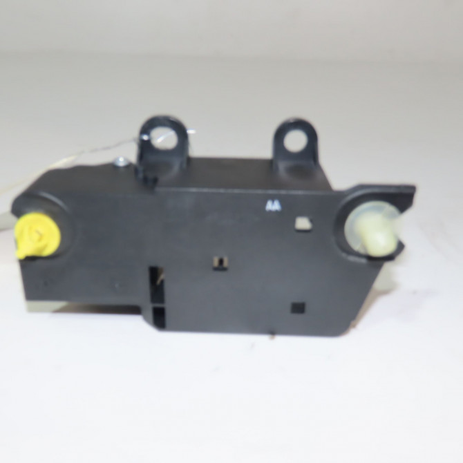 Poignee int porte avg occasion  Ford FOCUS II (DA_, HCP, DP) 1.6 tdci (2004-2012)   1501943  2