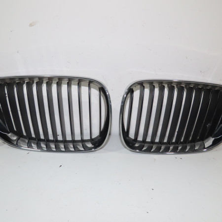 Calandre occasion  Bmw 1 (E81) 118 d (2006-2011)   51137128613 