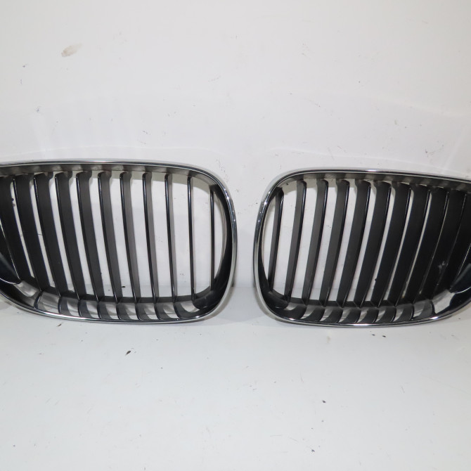 Calandre occasion  Bmw 1 (E81) 118 d (2006-2011)   51137128613  1