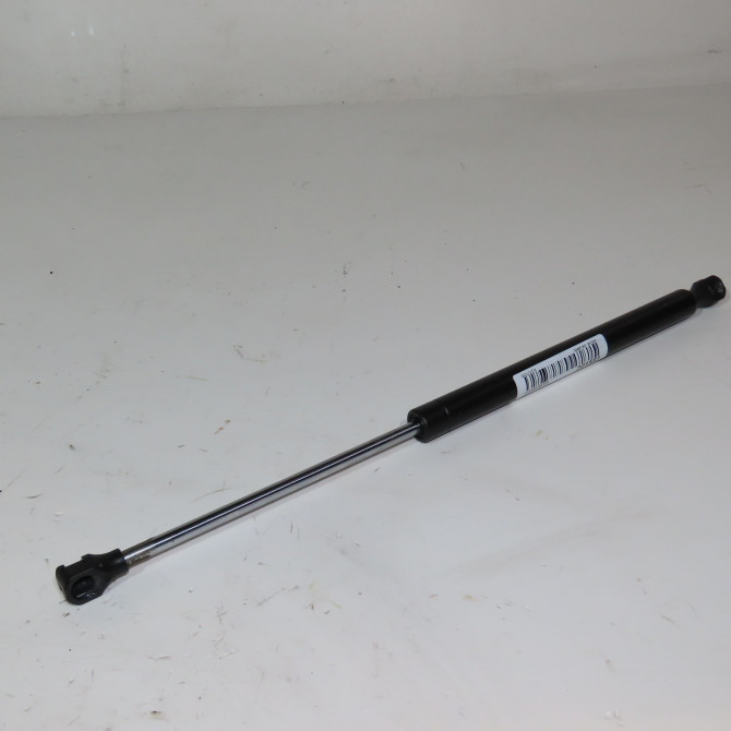 Verin droit hayon occasion  Renault TWINGO I (C06_) 1.2 (c066, c068) (1996-2007) 3 portes   7700815135  1