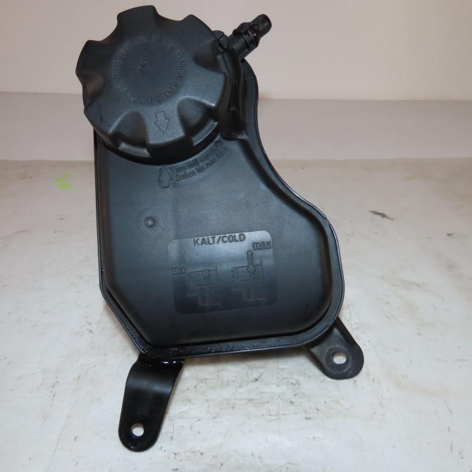 Vase expansion occasion  Bmw 3 (E90) 318 i (2005-2007)   17137640514  2