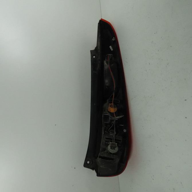 Feu arrière gauche occasion  Ford FIESTA V (JH_, JD_) 1.4 tdci (2001-2008) 5 portes   1437626  2