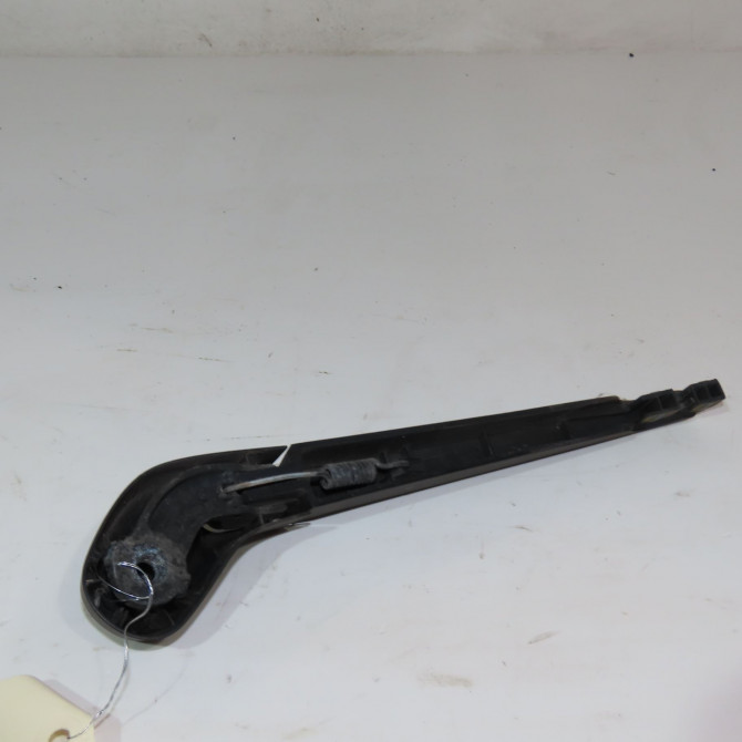 Bras essuie-glace arrière occasion  Volvo V50 (545) 2.0 d (2004-2010)   30753273  2