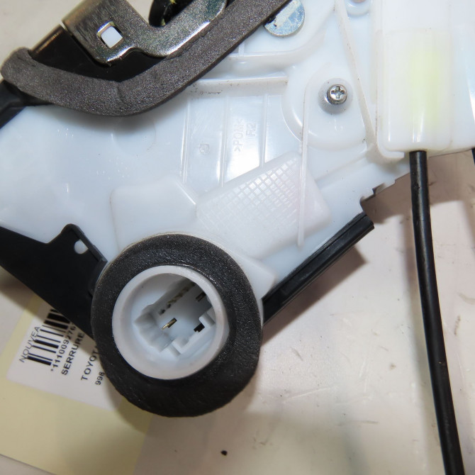 Serrure porte avd occasion  Toyota YARIS (_P13_) 1.0 (ksp130) (2018)   690300D540  2