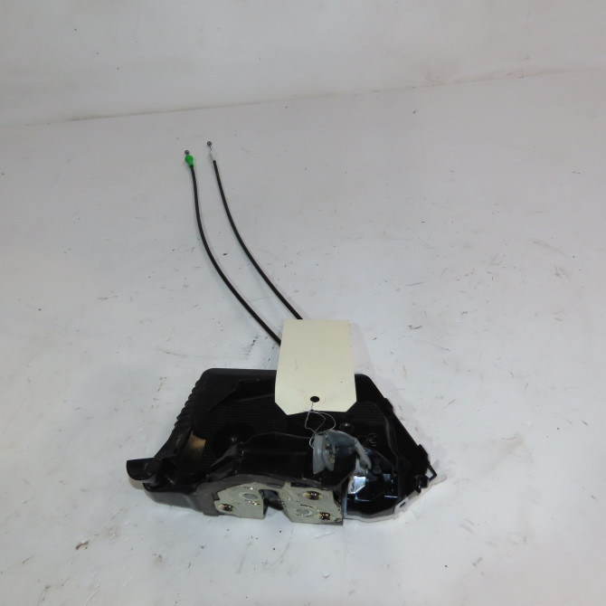 Serrure porte avd occasion  Toyota YARIS (_P13_) 1.0 (ksp130) (2018)   690300D540  3