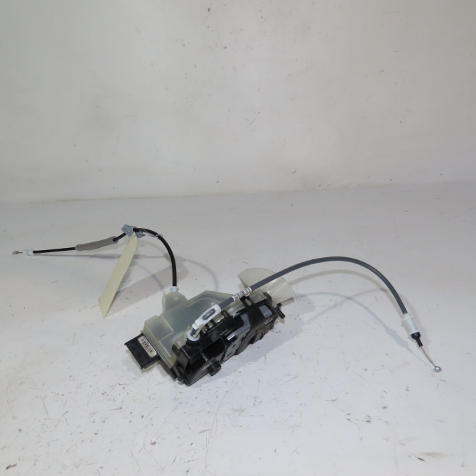 Serrure porte avg occasion  Citroën C3 III (SX) 1.5 bluehdi 100 (sxyhyp, sxyhtu) (2018)   9812398180  3