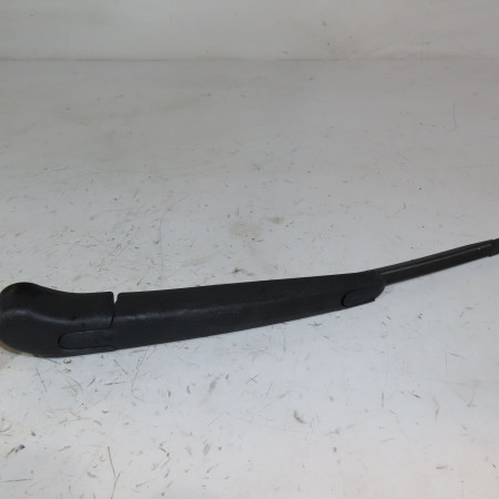 Bras essuie-glace arrière occasion  Kia CEE'D (JD) 1.6 crdi 128 (2012-2018)   98811A2000 