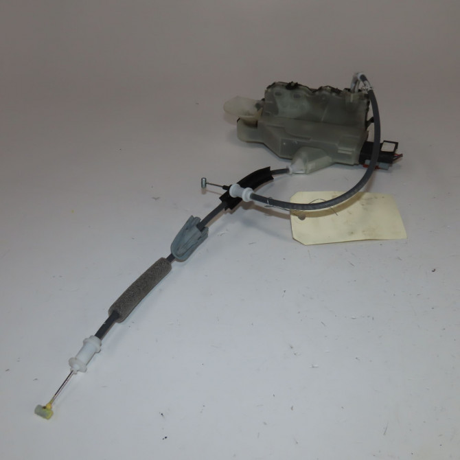 Serrure porte avg occasion  Peugeot 208 II (UB_, UP_, UW_, UJ_) 1.2 puretech 100 (2019) 5 portes   9844412280  3