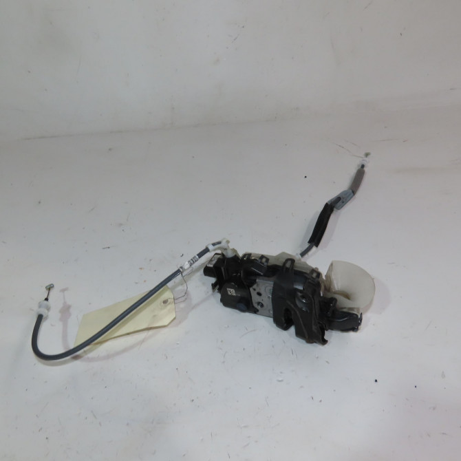 Serrure porte avg occasion  Peugeot 208 II (UB_, UP_, UW_, UJ_) 1.2 puretech 75 (2019)   9844412280  1