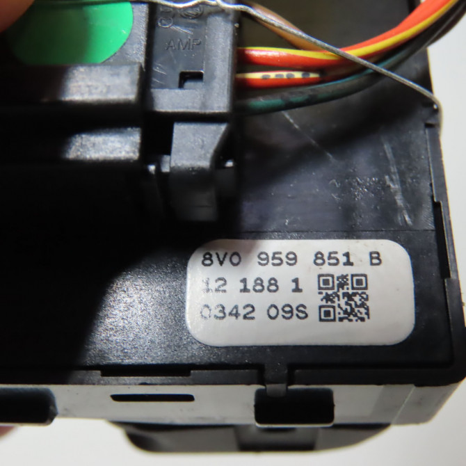 Commande lève-glace porte avant gauche occasion  Audi A3 (8V1, 8VK) 2.0 tdi (2012-2017)   8V0959851B  2