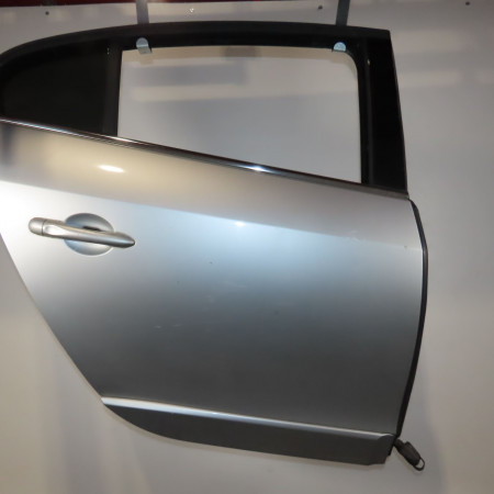 Porte arrière droite occasion  Renault FLUENCE (L3_) 1.5 dci (l30d, l30l, l306, l33f, l33l, l33m, l33v, l33w) (2010)   821009100R 