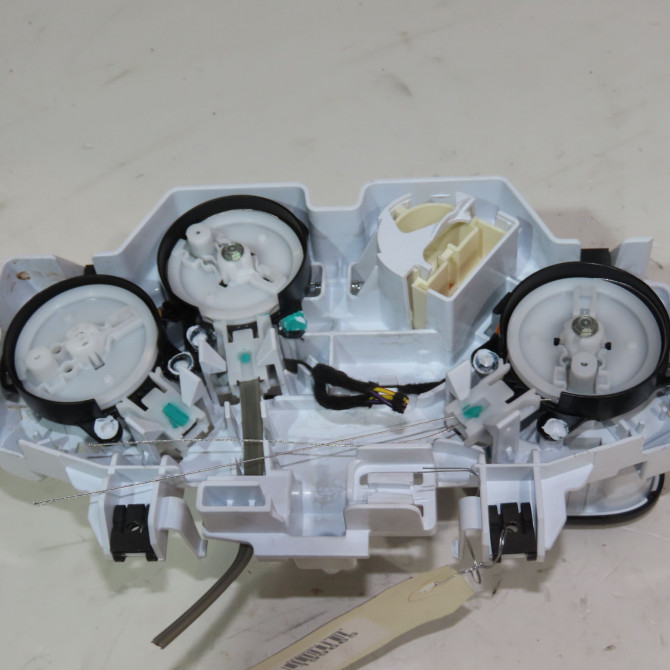 Commande de chauffage occasion  Fiat PANDA (312_, 319_) 1.2 (312pxa1a) (2012)   77366261  3